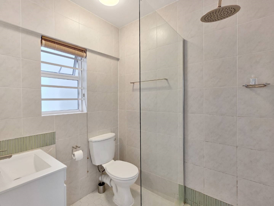To Let 2 Bedroom Property for Rent in Sea Point Western Cape
